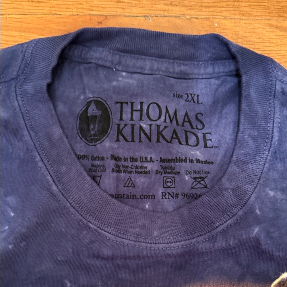 *NWT* Thomas Kinkade Blue Short Sleeve Tee with American Flag Design - Picture 2 of 3